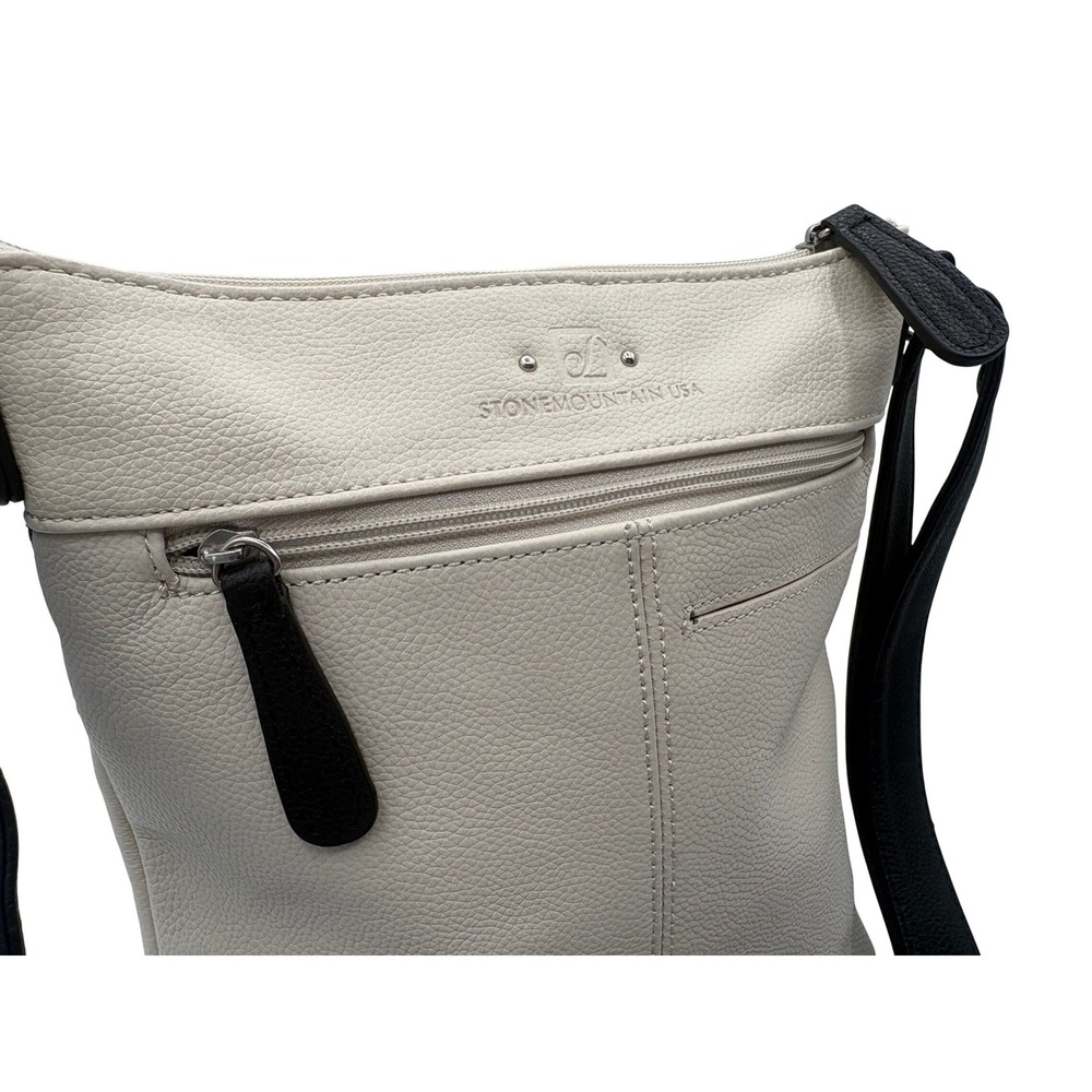 Stone Mountain Crossbody Bag Womens Small Cream Black Excellent Pebbled Leather - Picture 6 of 7
